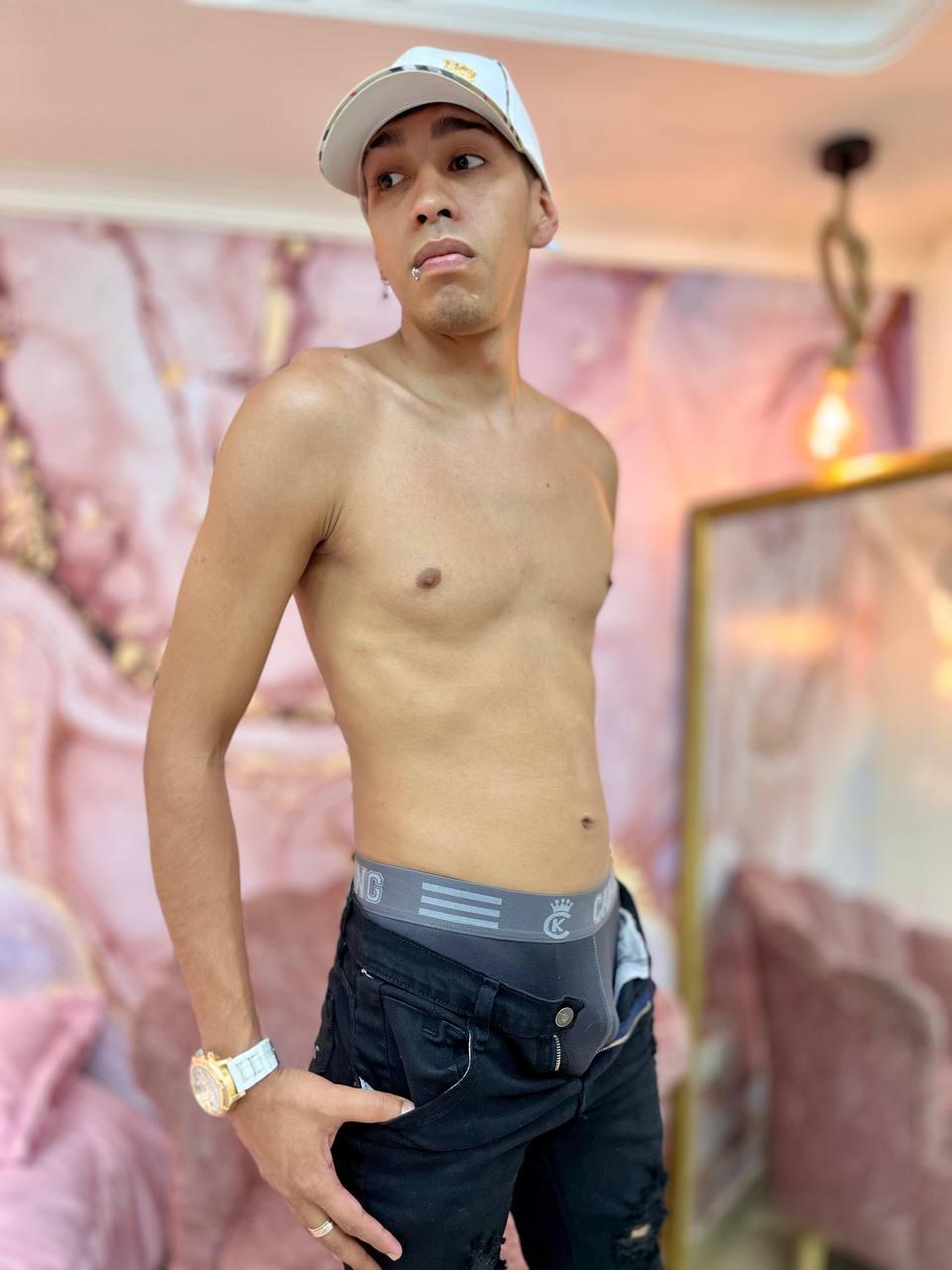 Bvlgar_Guys photo 6 - male webcam performer from United States