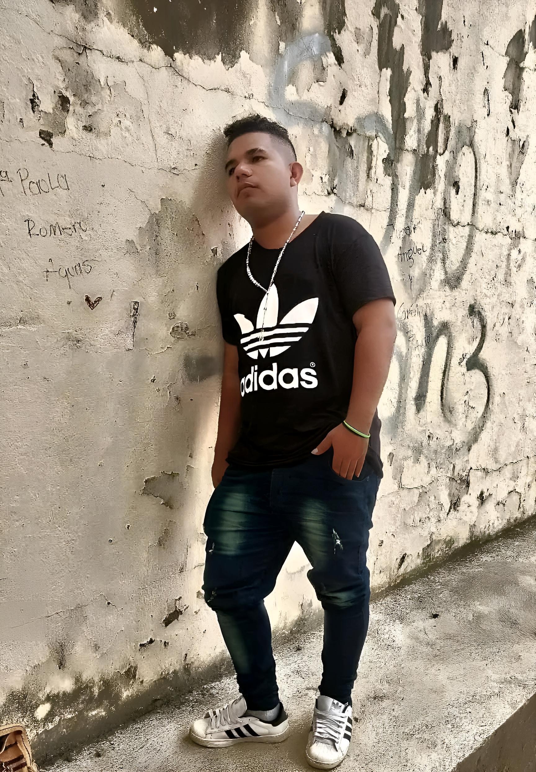el_peque from cam4