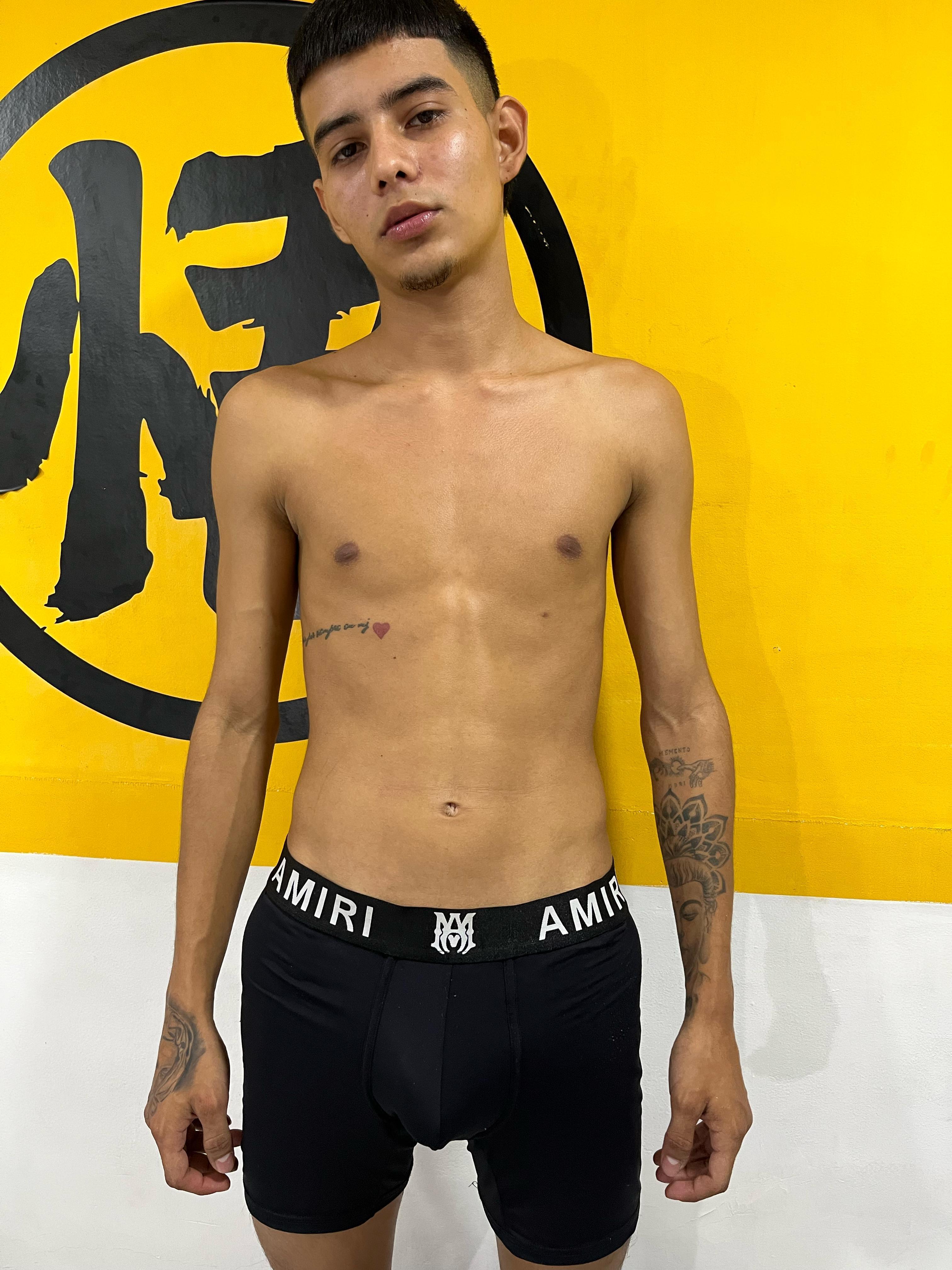 coney_boyy from cam4