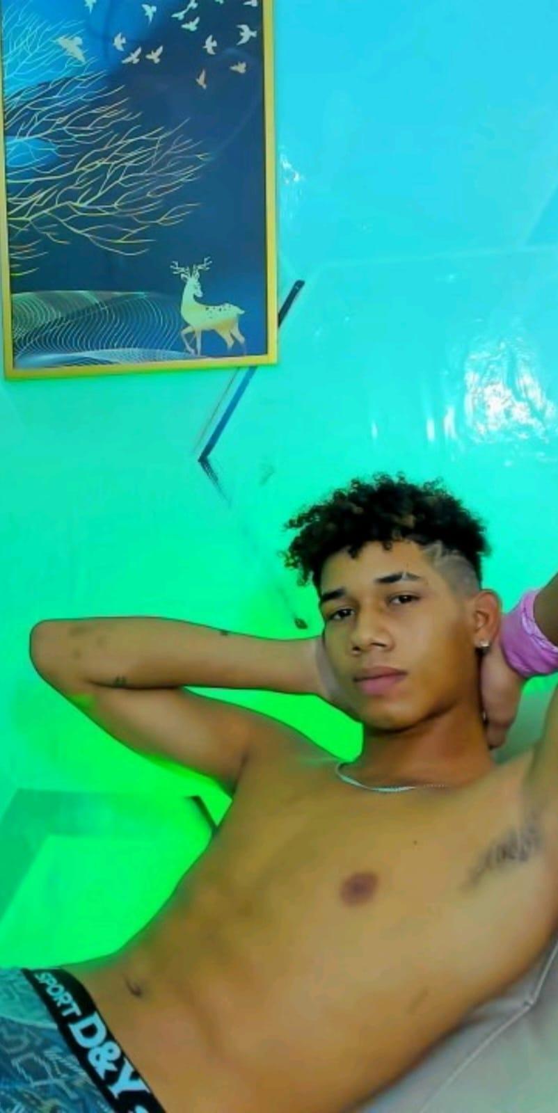 Danger_boys1 webcam model