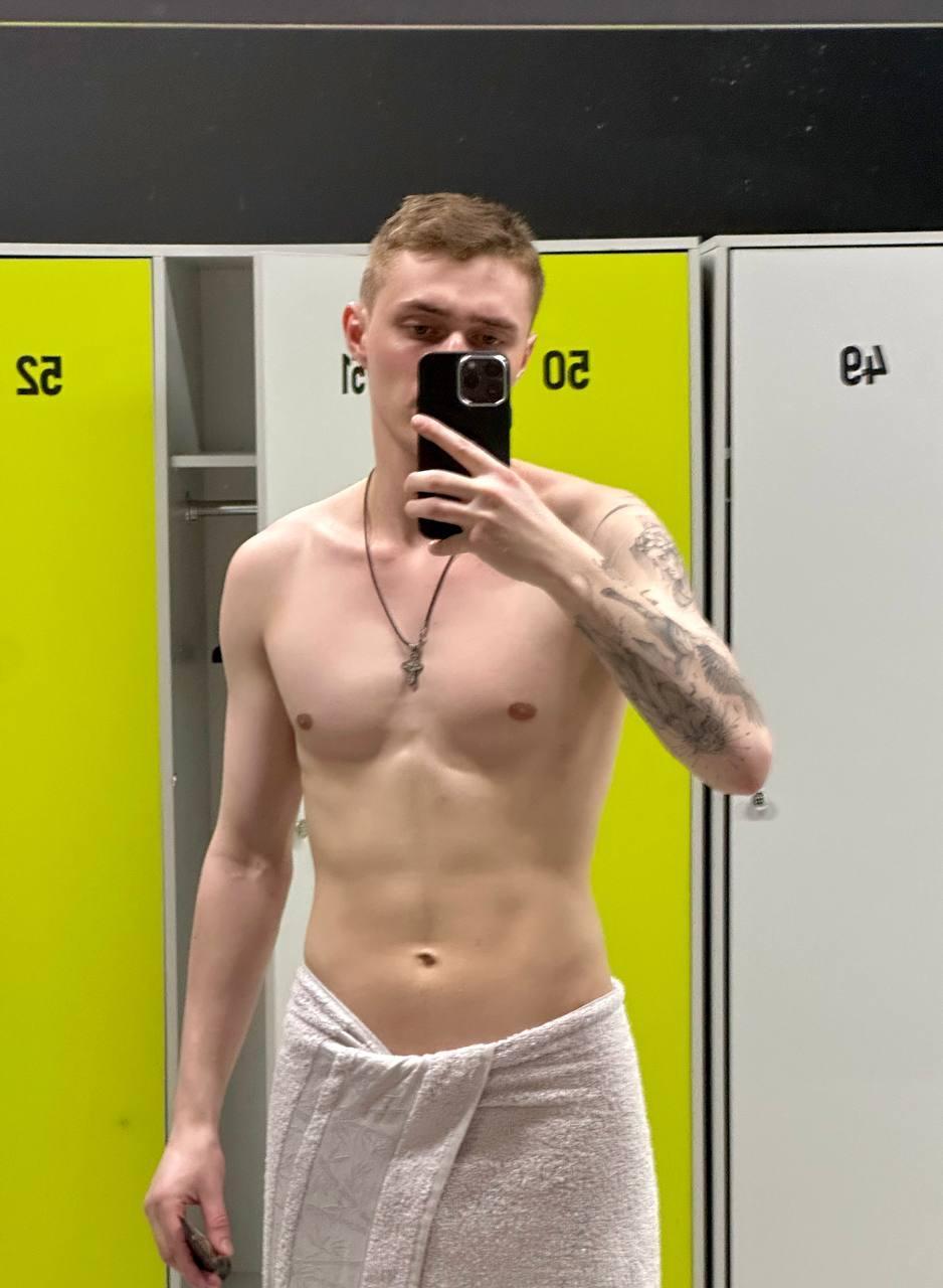 crazybottom99 photo 1 - male webcam performer from Russia