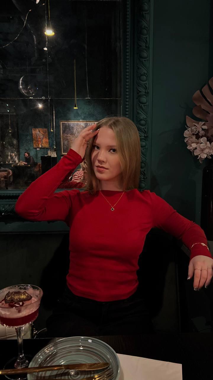 EdythHawkinson webcam model