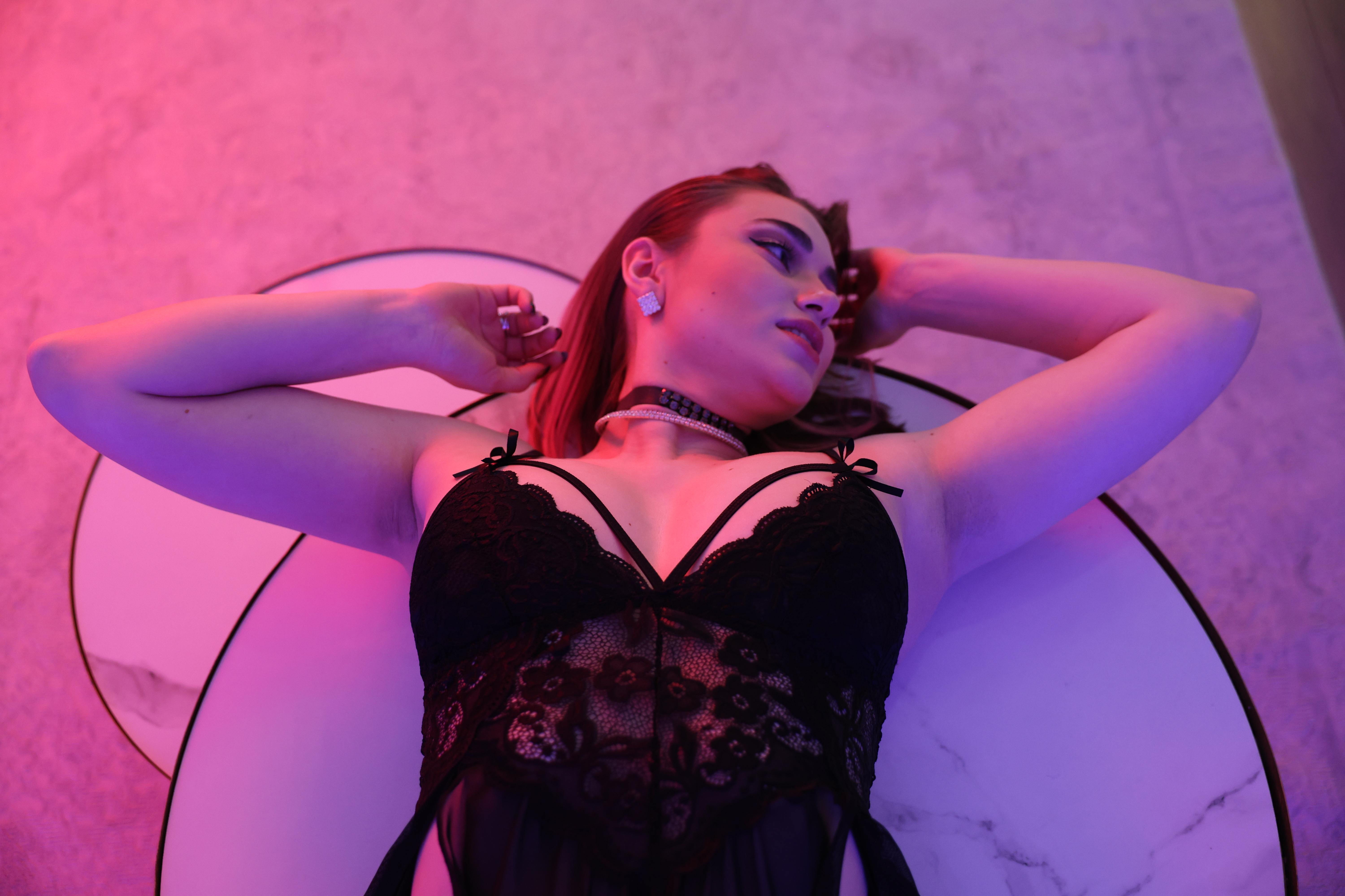 jinxy_wood from cam4