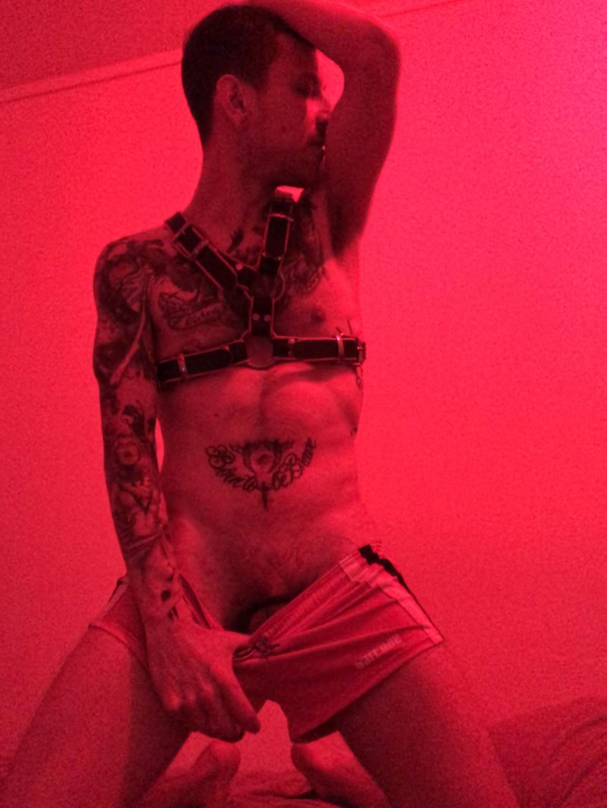 madarzh from cam4