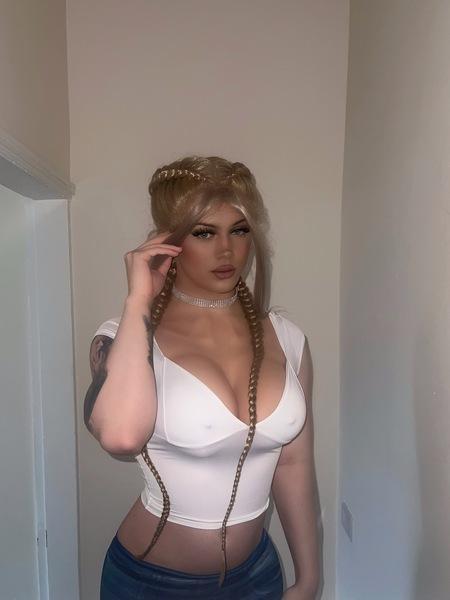 SiennaLaMalfa photo 1 - shemale webcam performer from United Kingdom