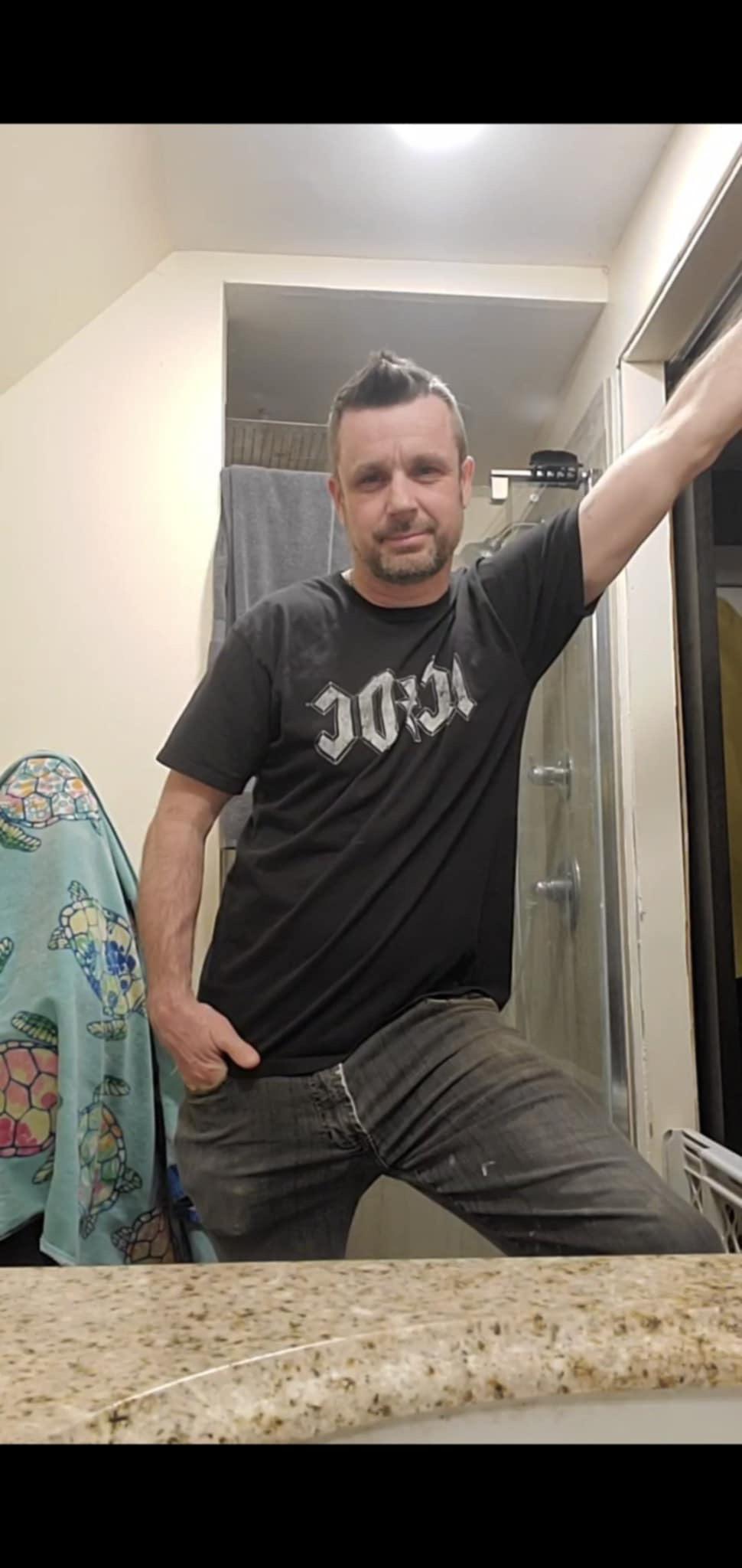 4_Fox_sakes photo 3 - male webcam performer from Canada
