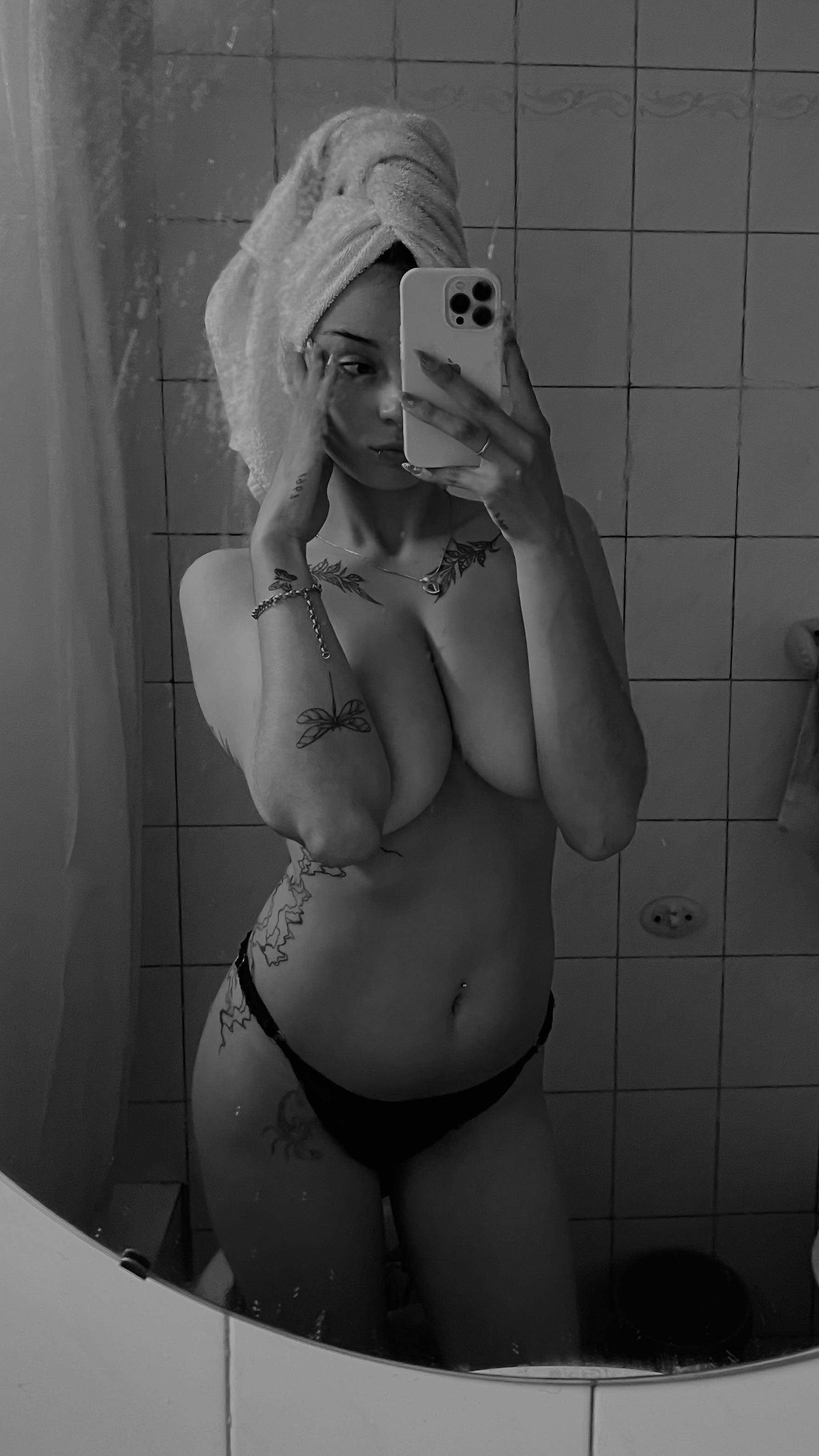 Mmaai photo 13 - female webcam performer from Argentina