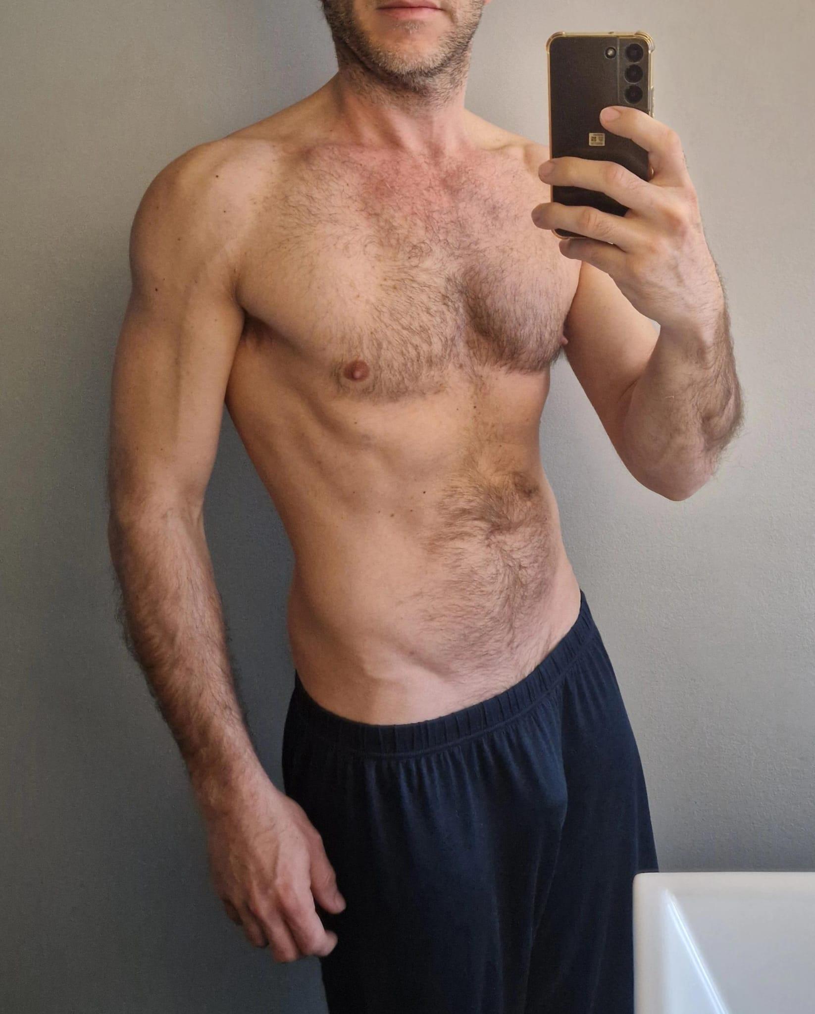 to79to79to webcam model