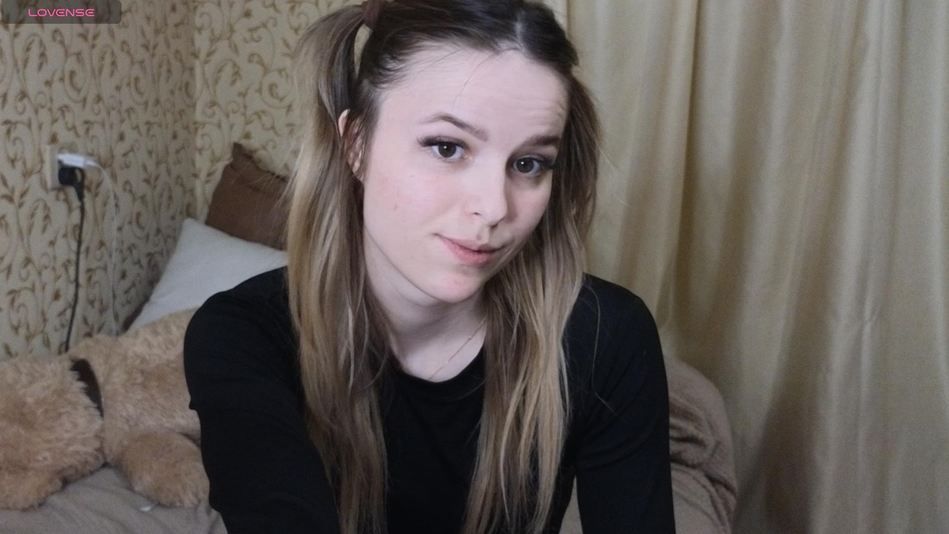 Nate__ photo 1 - female webcam performer from United States