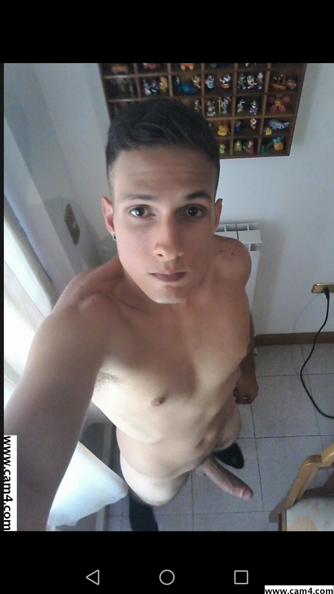 chicohott93 from cam4