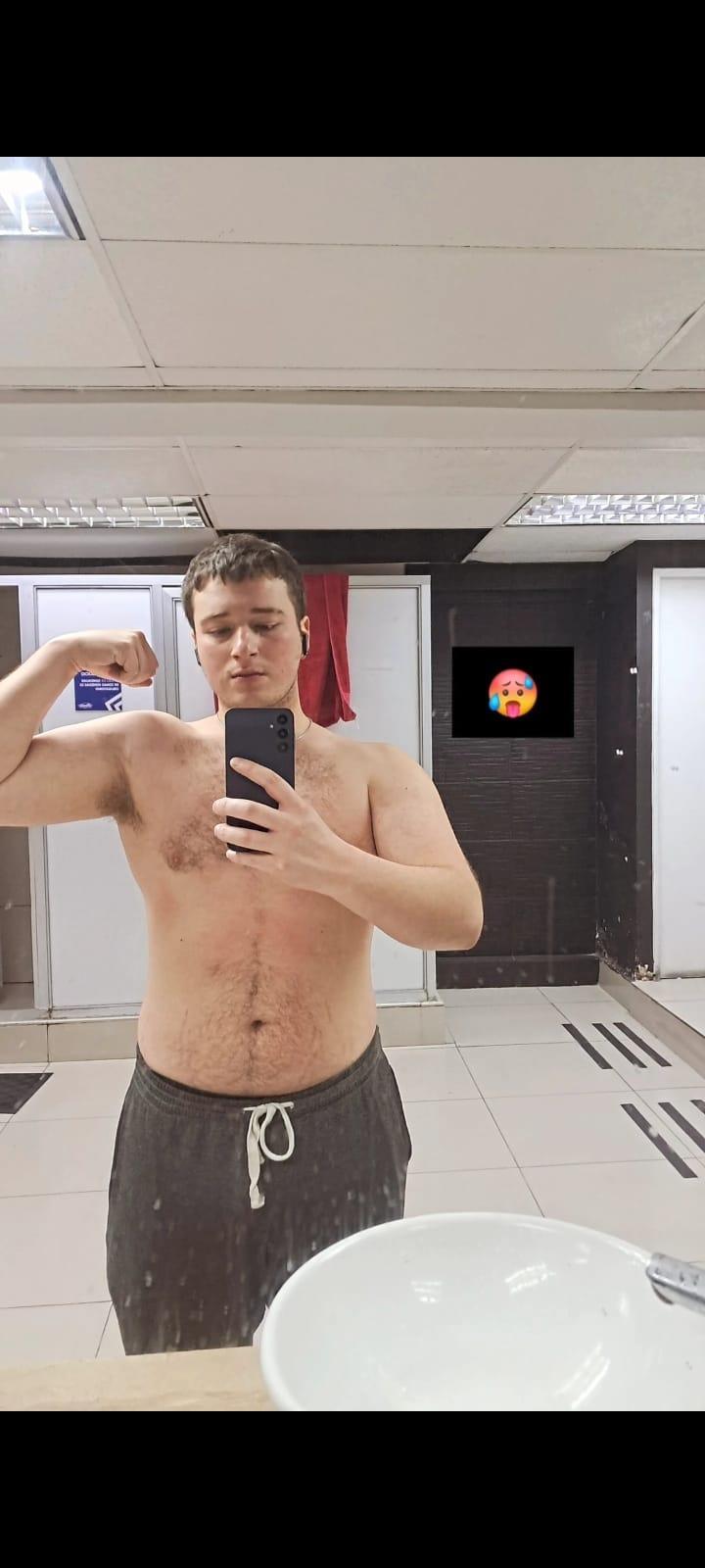 elfrutass - male webcam performer from Chile, 25 years old