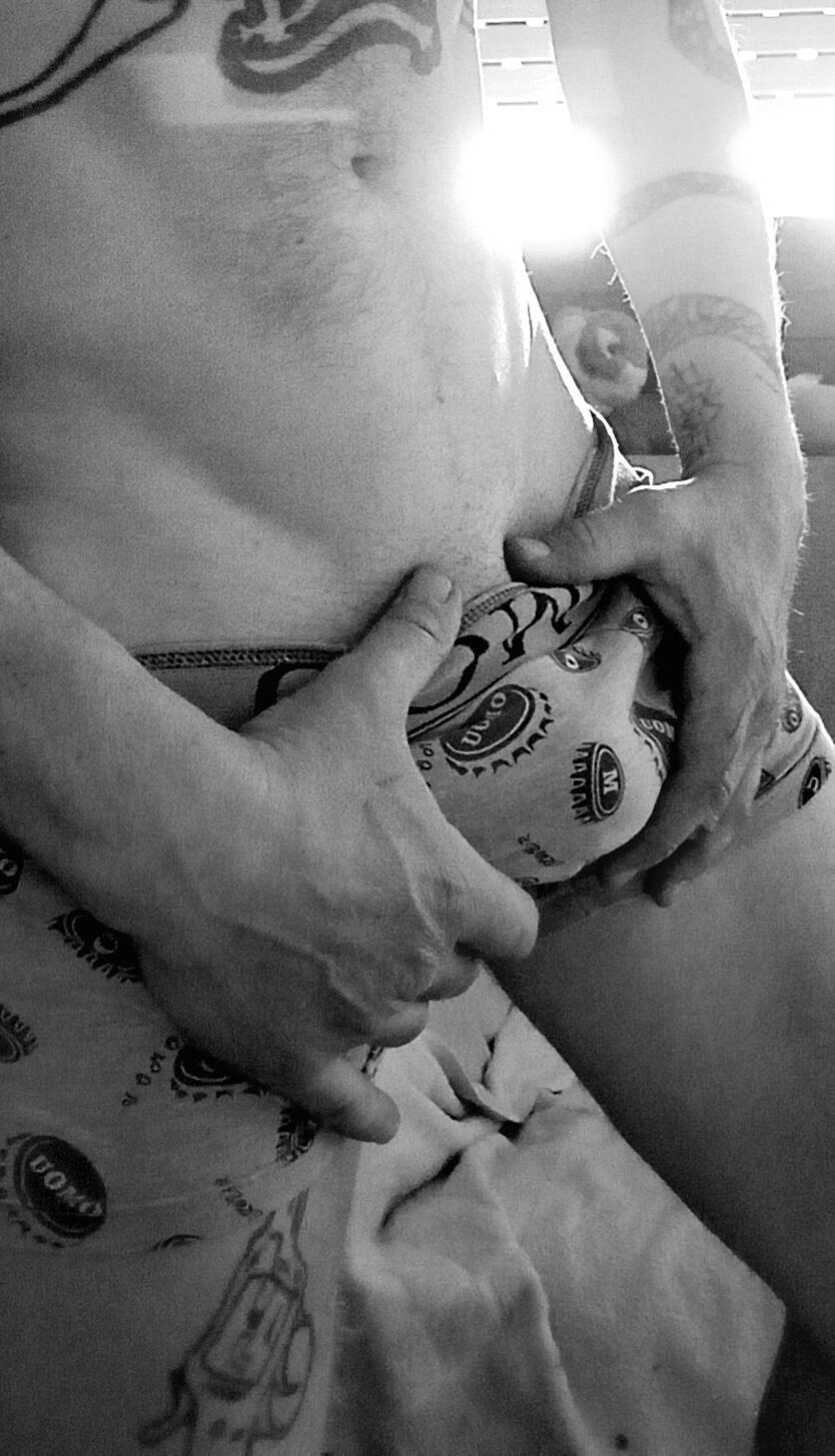 ragazzoporco83 webcam model