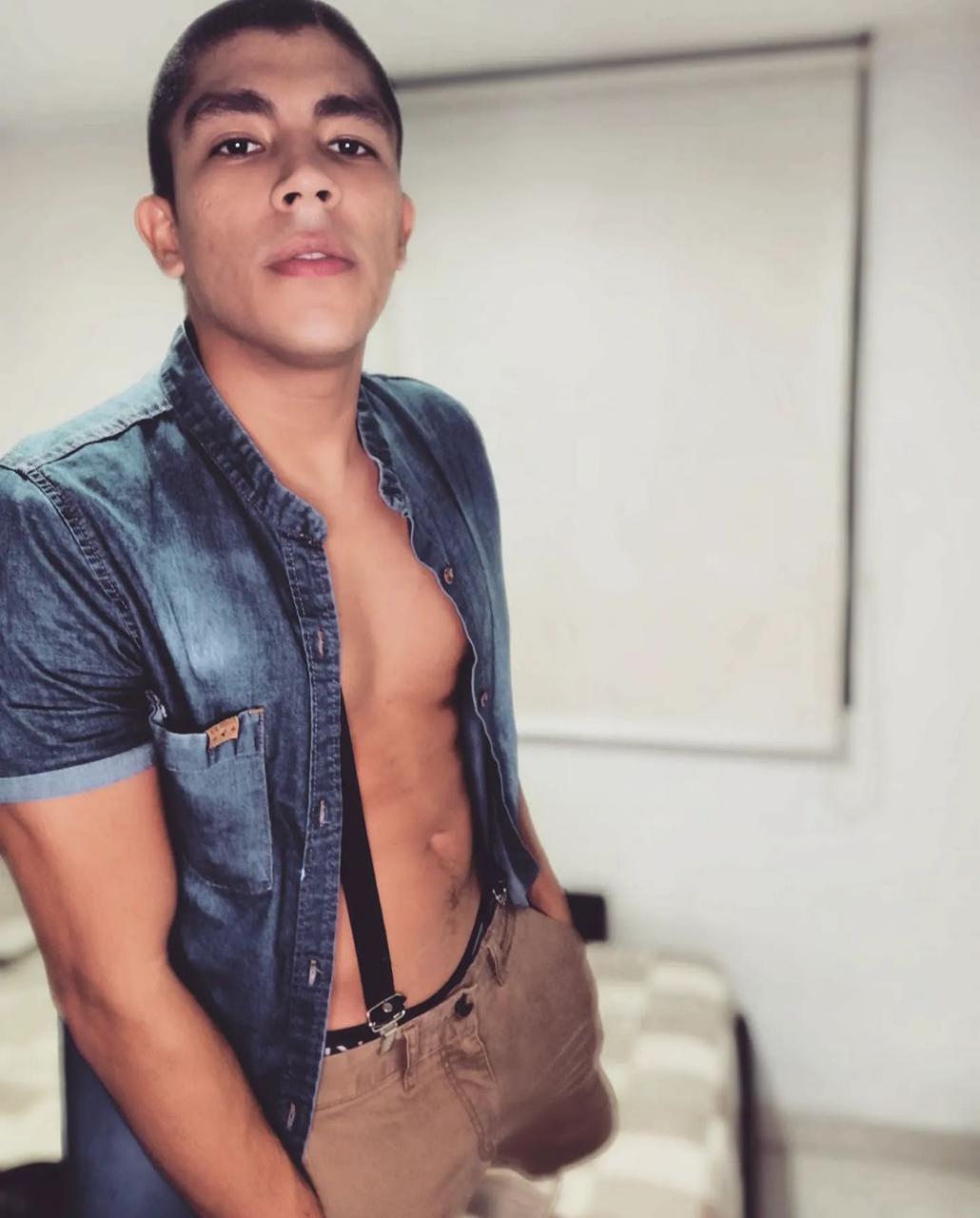crazyzack from cam4