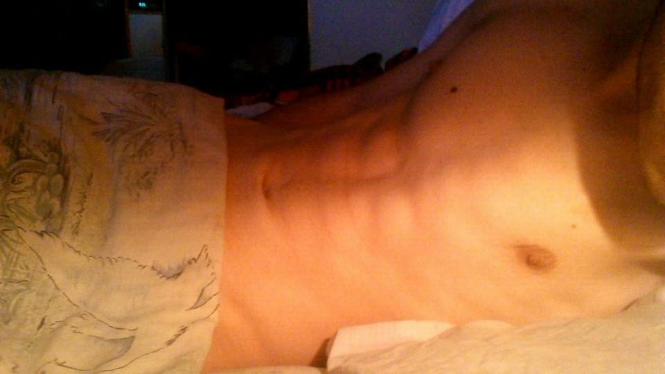 hotguy994 from cam4