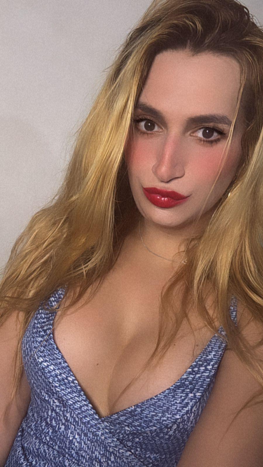 IzaCandy photo 13 - shemale webcam performer from Brazil