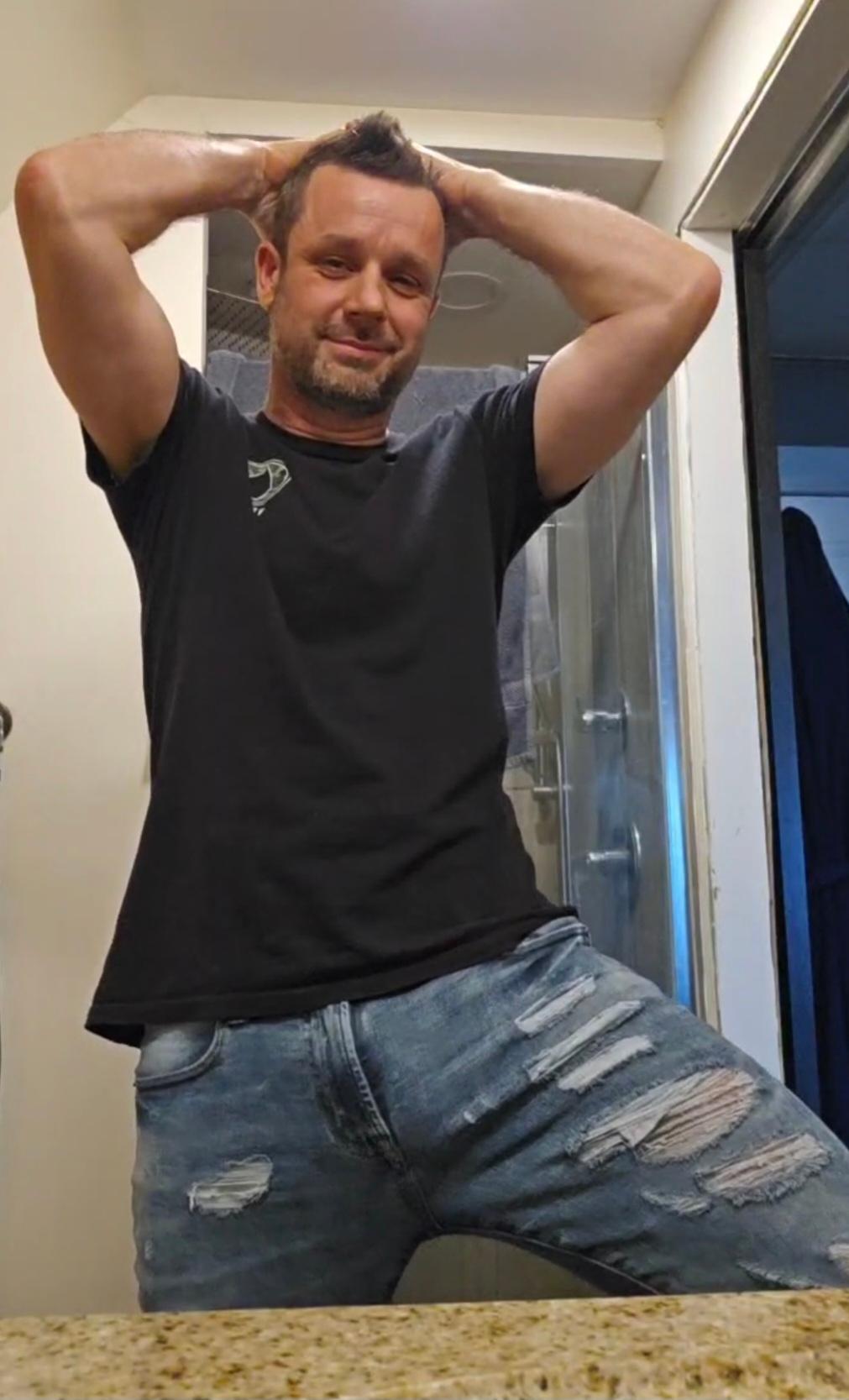 4_Fox_sakes photo 1 - male webcam performer from Canada