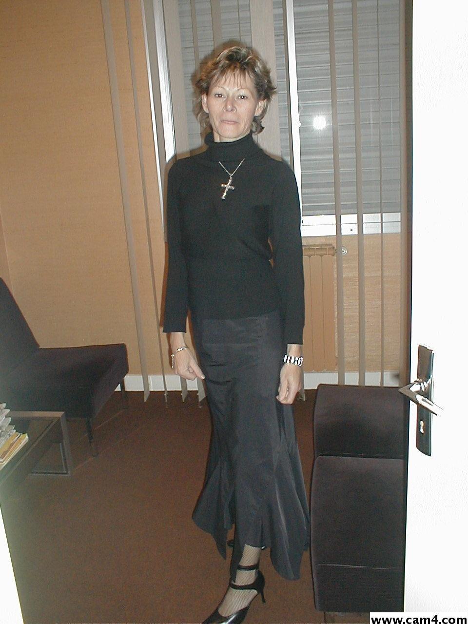Devote Granny beim Omasex geschlagen Devote Granny beim Omasex geschlagen