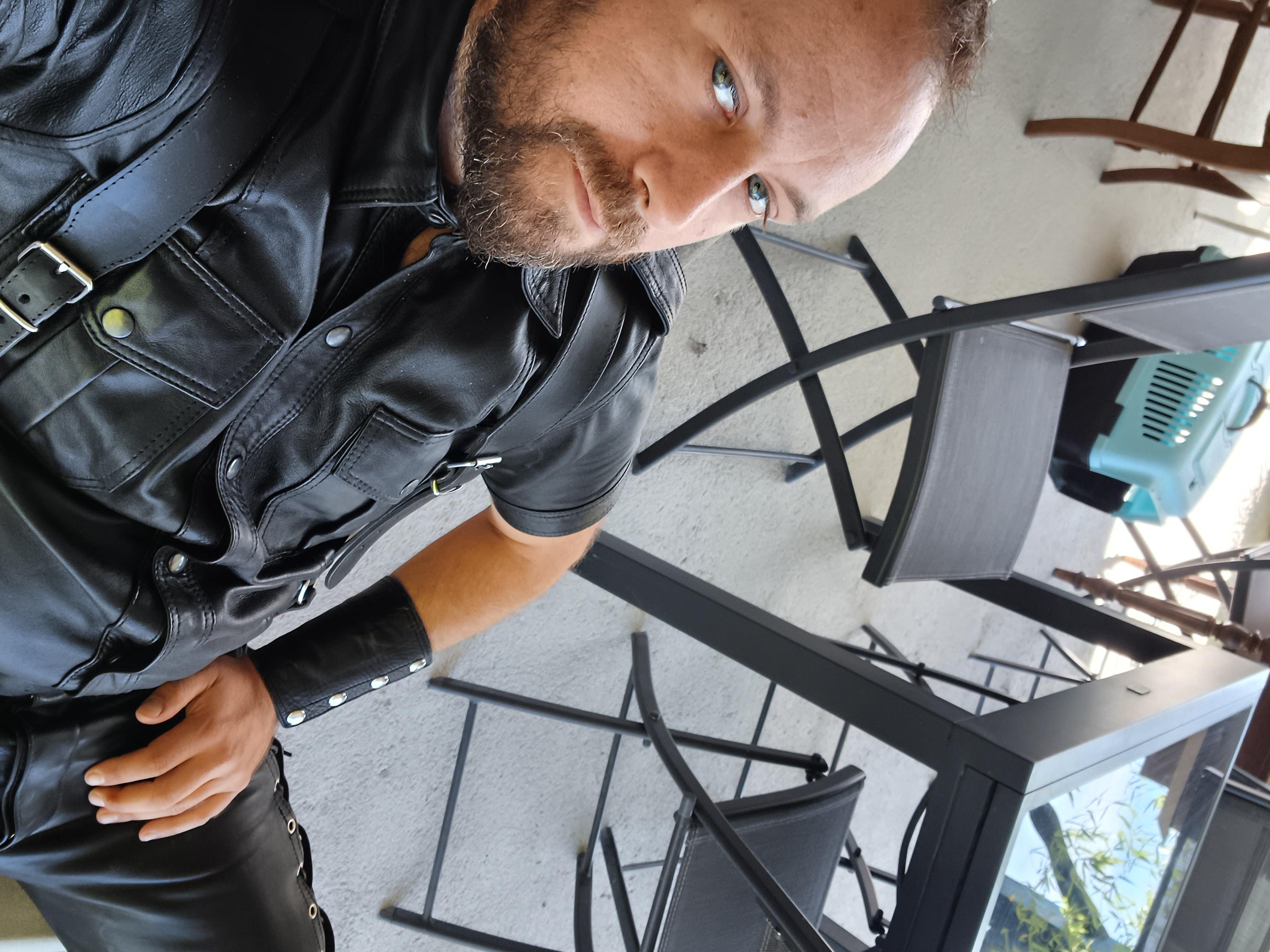 Hashmal23 photo 3 - male webcam performer from France