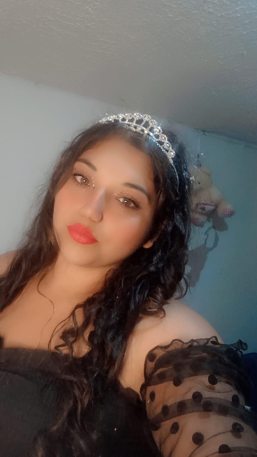 SalomeHotty photo 2 - female webcam performer from Spain