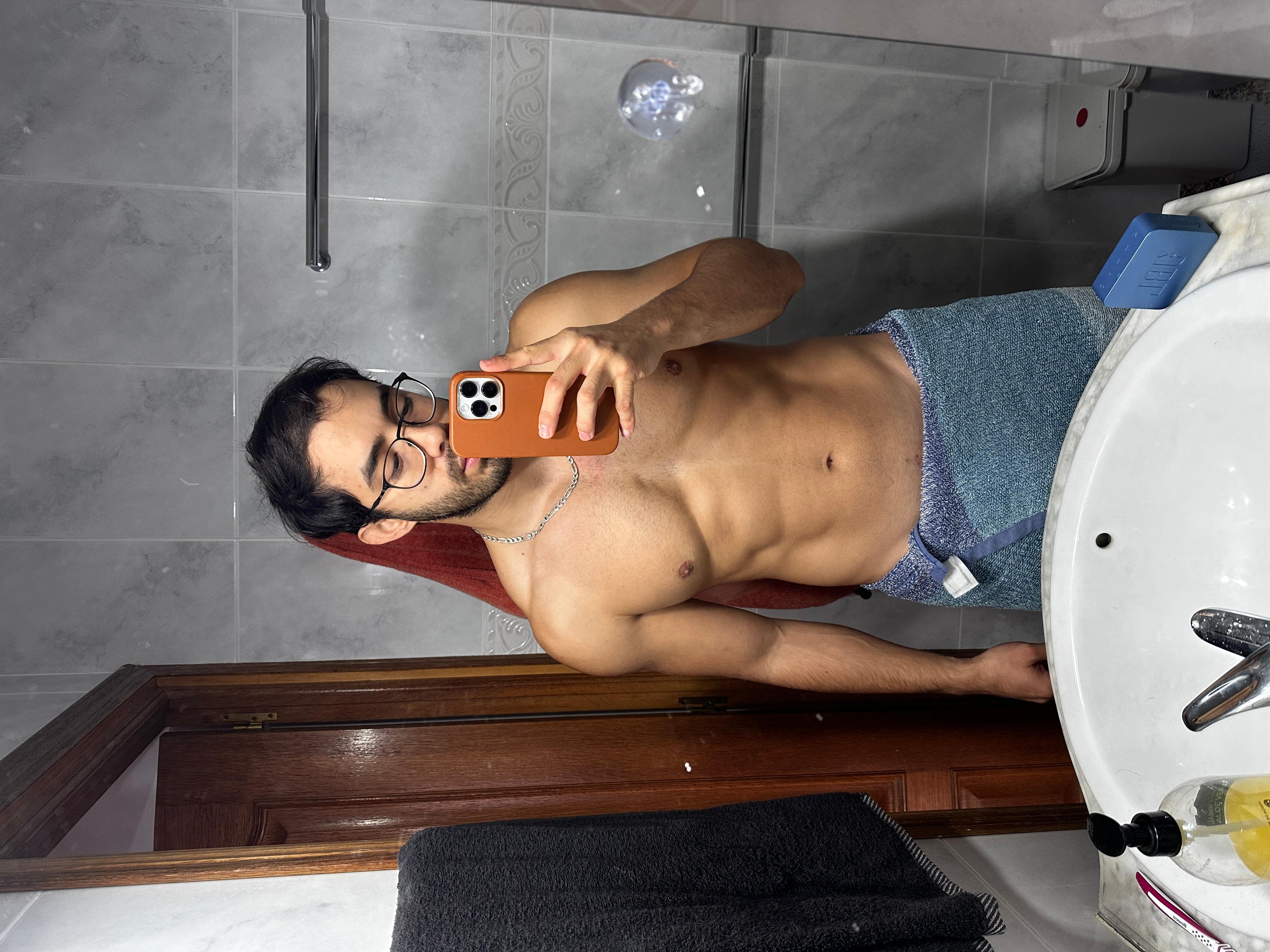 kaneparkerM webcam model
