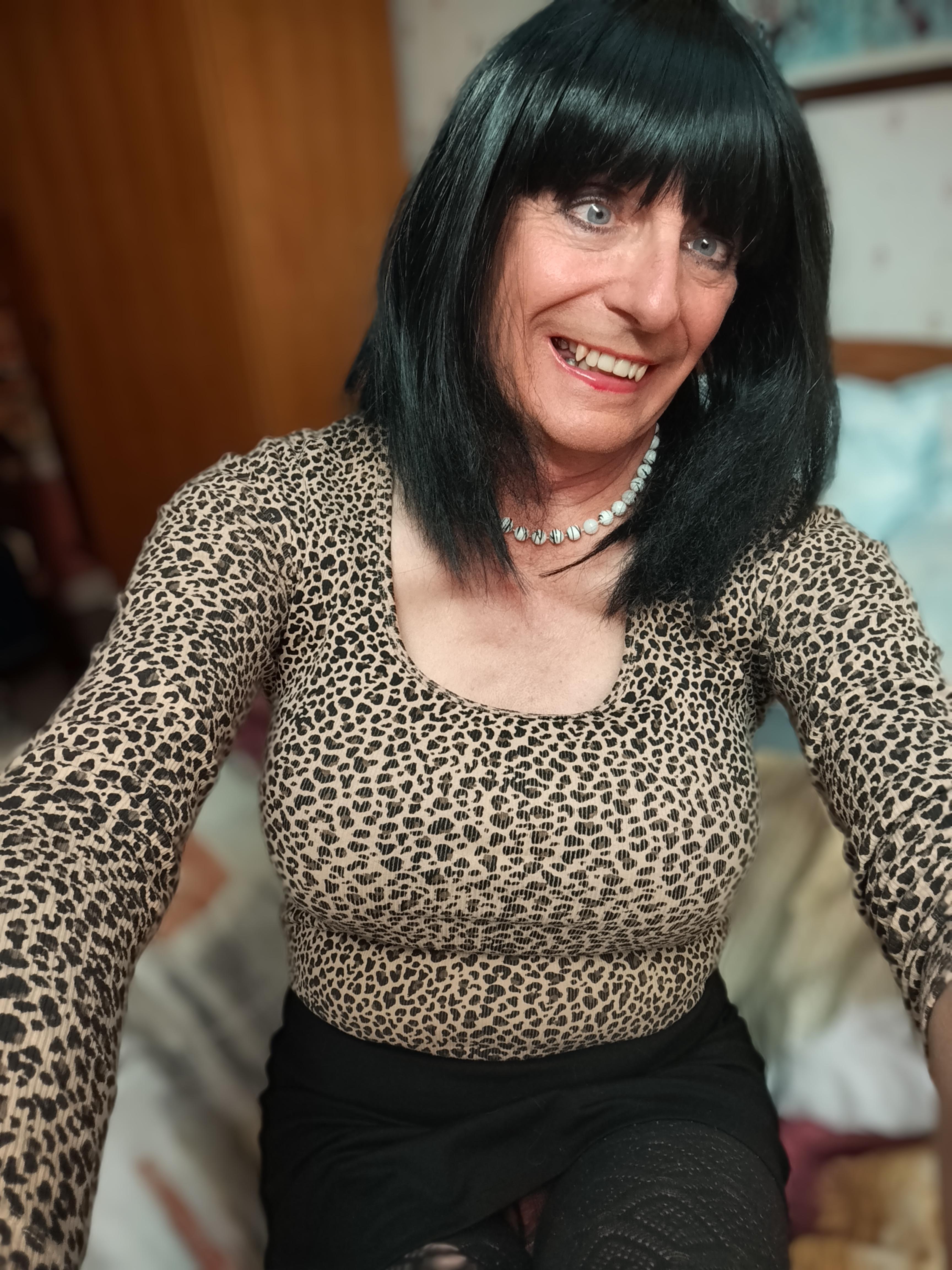 Saabrinaahot photo 1 - shemale webcam performer from France