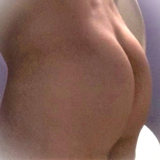 atlasueno Live Cam on Cam4 and RICams