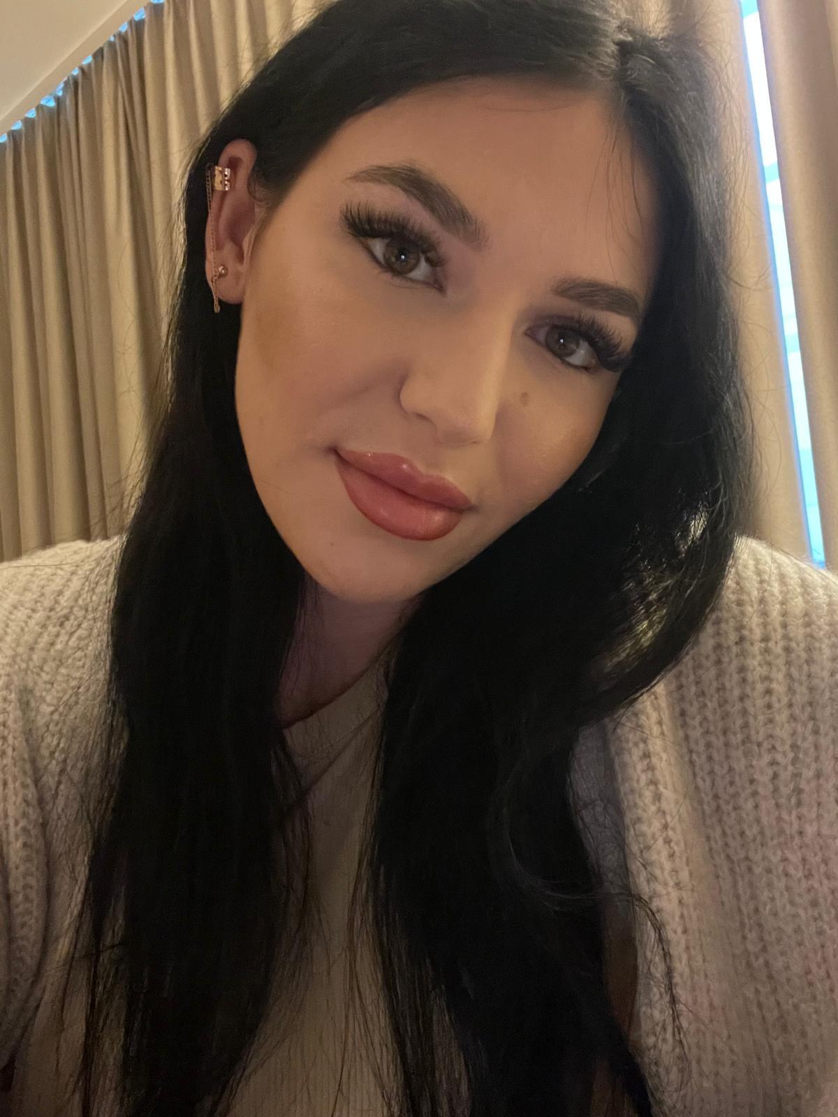 KayleeCali photo 4 - female webcam performer from Romania