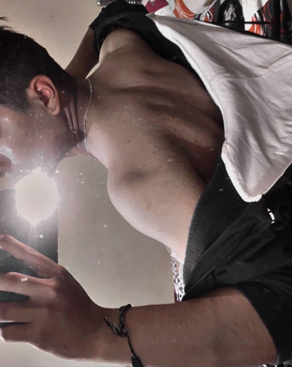 luis_miguel69 from cam4