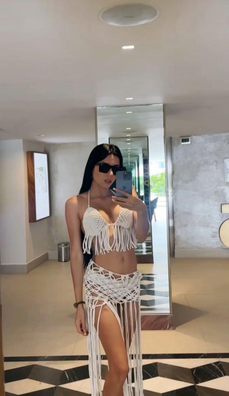 Kittylovesexy69 - shemale webcam performer from Colombia, 25 years old