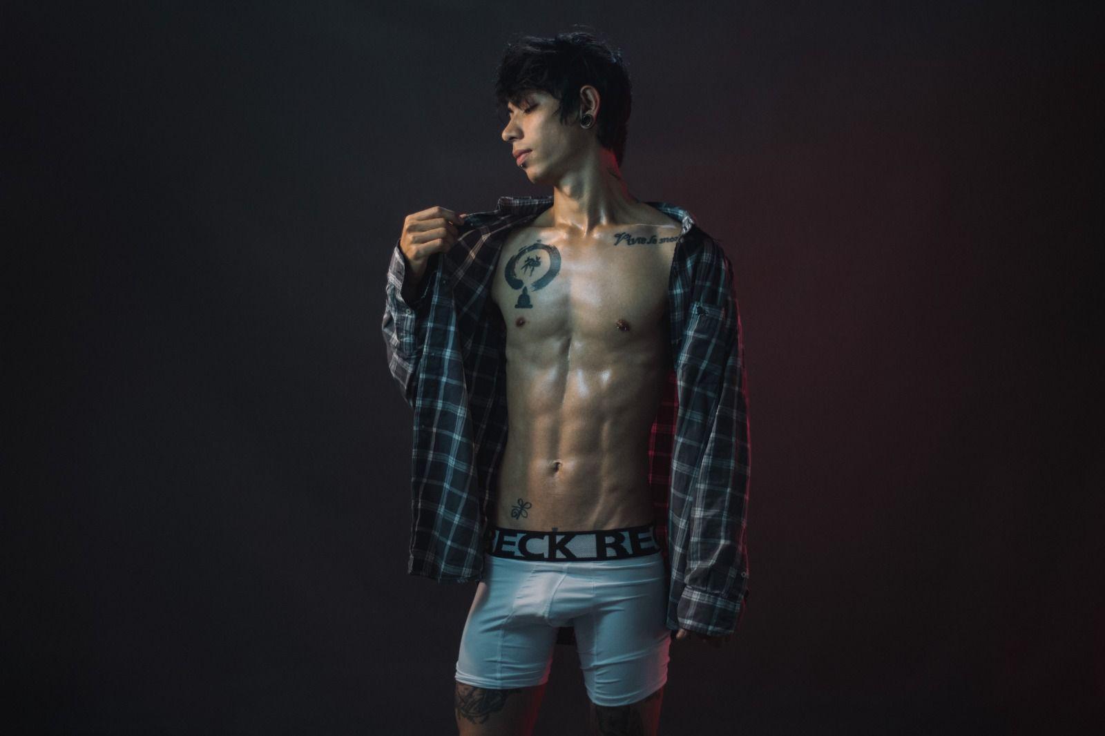 ArturCarter webcam model